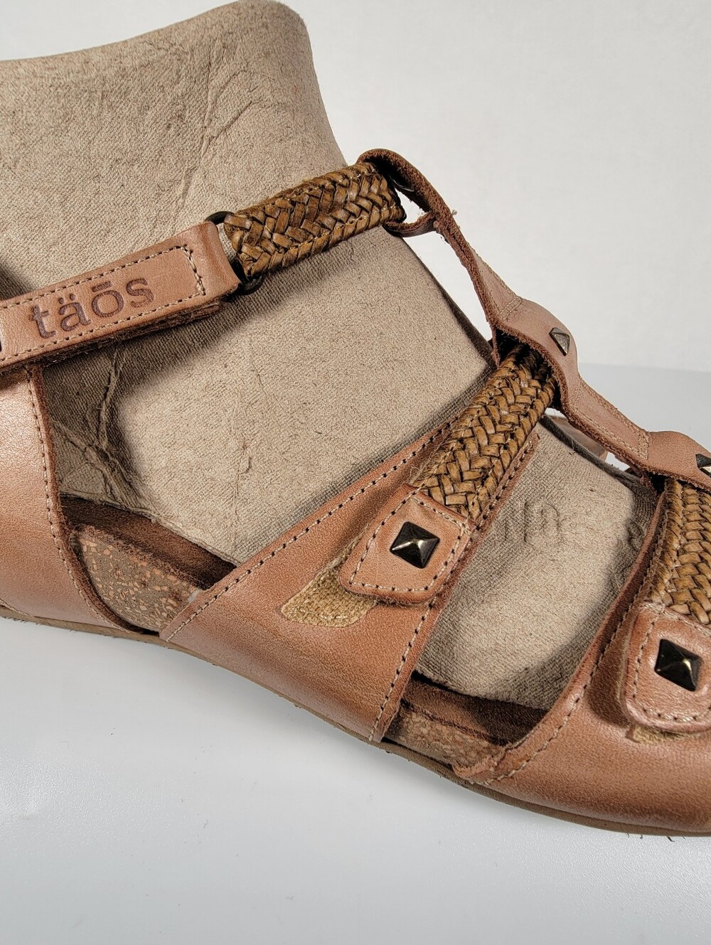 Taos Eleanor Sandal In Camel, Size 10-10.5 - Picture 8 of 14